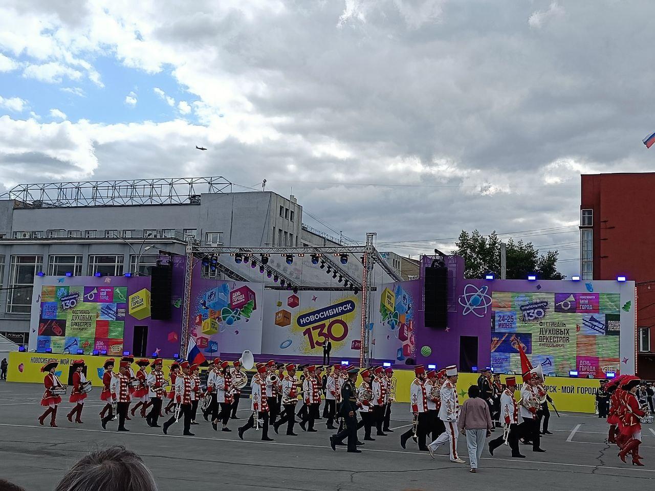 Фото В Новосибирске показали подготовку к Фестивалю духовых оркестров 5
